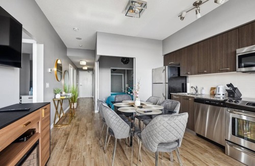 Bay Cloverhill Condo | GLOBALSTAY. 3 BR Enchanting Panoramas Lake Ontario