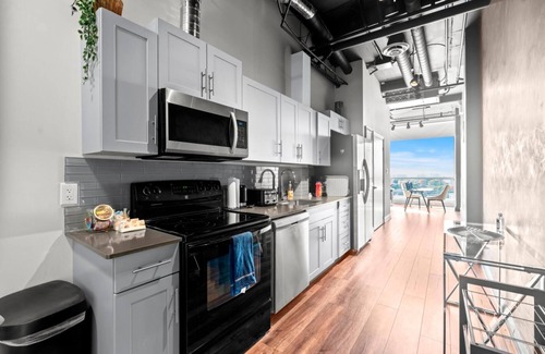 York University Heights Apartment | GLOBALSTAY Bright 1 Bedroom Suite steps to Finch West Metro