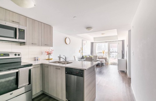 Beasley Apartment | GLOBALSTAY. Downtown Hamilton Apartments