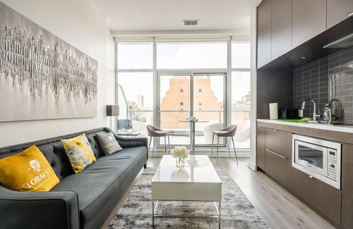 Bloor-Yorkville Condo | GLOBALSTAY. Gorgeous 1BR Apartment w Balcony