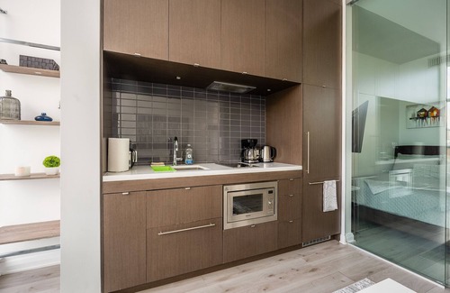 Bloor-Yorkville Condo | GLOBALSTAY. Gorgeous 1BR Apartment w Balcony
