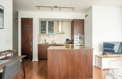 Toronto Entertainment District Condo | GLOBALSTAY. Gorgeous 2 BR 2 BA in the Heart of Downtown