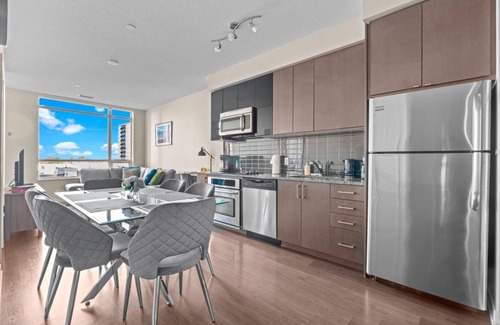 Mount Pleasant West Condo | GLOBALSTAY. luminous 2 Bedroom Apartment with Balcony