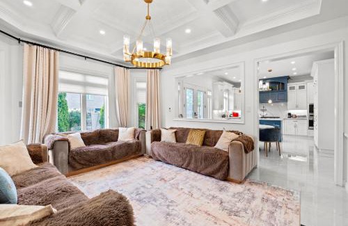 Vaughan Villa | GLOBALSTAY Luxury 4-Bedroom House near Wonderland with Free Parking
