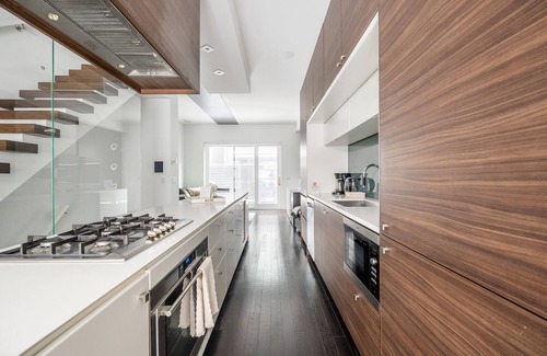 Little Italy Apartment | GLOBALSTAY Luxury Townhouse in Downtown Toronto