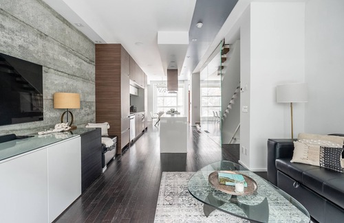 Little Italy Apartment | GLOBALSTAY Luxury Townhouse in Downtown Toronto