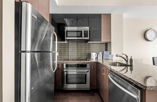 Mount Pleasant West Condo | GLOBALSTAY. Modern 1Bd+Den Apartment Lillian St