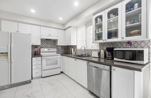 Scarborough Apartment | GLOBALSTAY Rooming House in Scarborough