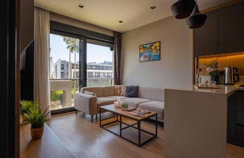Lara Apartment | Glory Life