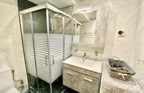 Glyfada Apartment | Glyfada SEASIDE South Athens Philoxenia In Athens