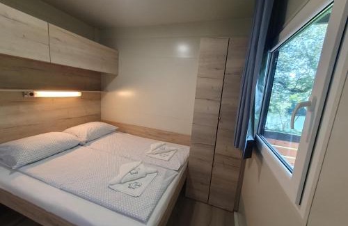 Metlika House | GM House, mobile house near Kolpa river