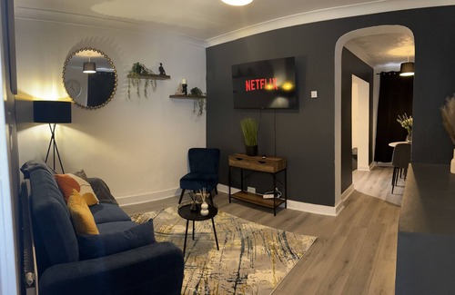 Chatham House | Gms Luxury House in Chatham