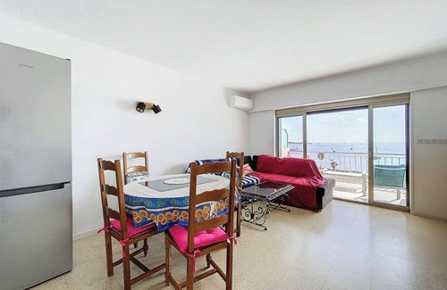 Golfe Juan Apartment | Goélette - 4 couchages - 1 chambre - Vue mer
