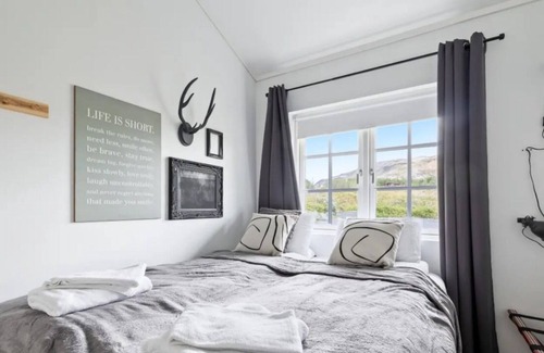 Selfoss Cabin | Golden Circle Hot Tub Cabin