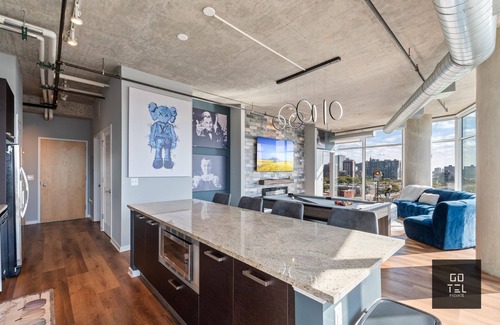 West Loop Apartment | Go tel Private Chicago