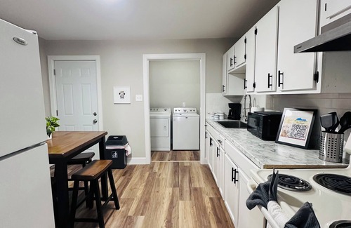 Bossier City House | Goat on Glacier