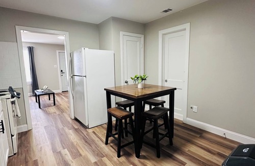 Bossier City House | Goat on Glacier