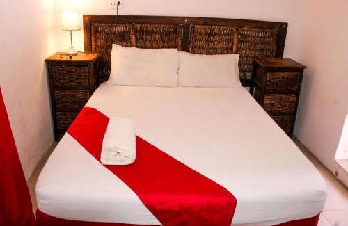 Taung Station Bed & Breakfast | Godmill City Guesthouse Taung
