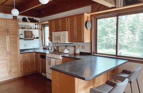 Bigfork Cabin | God’s Country Getaway! Entire cabin on Turtle Lake