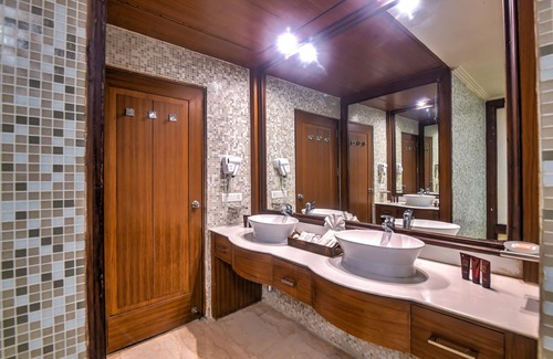 Haridwar Hotel | Godwin Haridwar