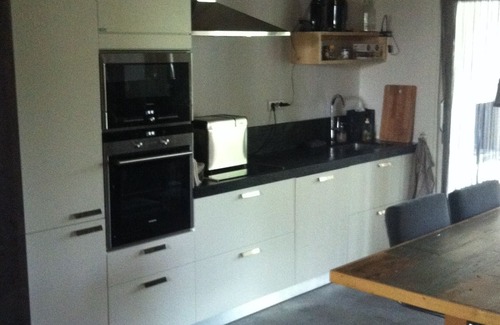 Monterubbiano Apartment | Goed ingericht appart in landhuis met zwembad, ideaal voor families en vrienden.