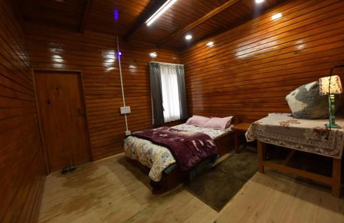 Along House | GoibaHomes