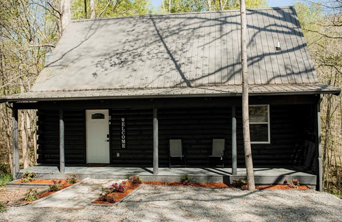 Campbellsville Cabin | Goin Fishin' Cabin # 4
