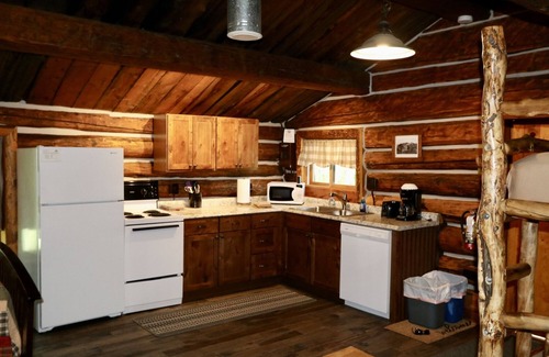 Clark Cabin | Gold Camp - A Classy-Rustic Gem