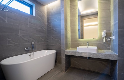 Choeng Thale Villa | Gold Chariot Pool Villa A