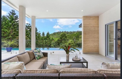 Currumbin Valley House | Gold Coast Eco Retreat