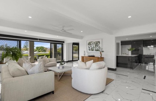 Bundall Apartment | Gold Coast Luxe Retreat