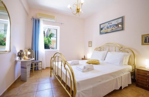 Petalidi House | Gold n Blu Petalidi