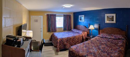 Quesnel Hotel | Gold Pan Motel