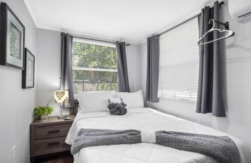 Durant Apartment | Gold Star Escape Cozy and Quiet Little Retreat