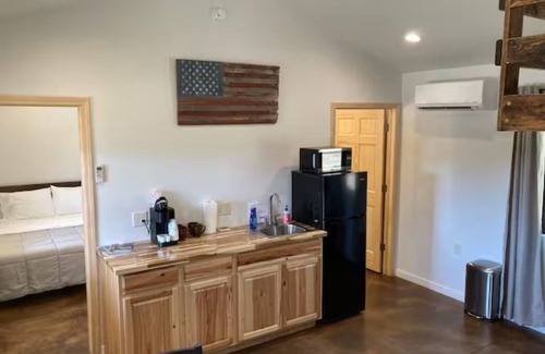 Custer Cabin | Gold Valley Camp Cabin 2 | 1 Bed, 1 Bath