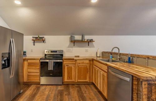 Custer House | Gold VC Custer`s Loft