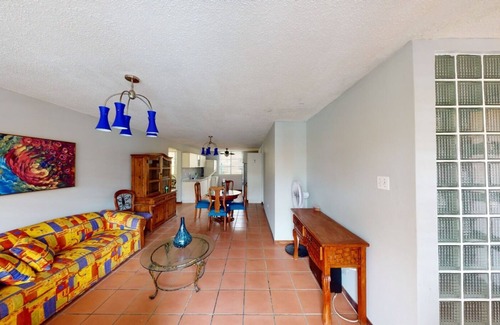 Cerro Gordo House | Gold VIllas Apartment Dorado Area