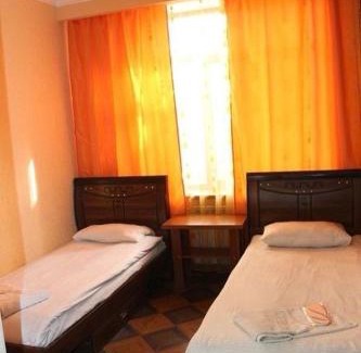 Vardenis Hotel | Golden