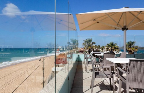 Praia de Faro House | Golden Beach Guest House & Rooftop Bar