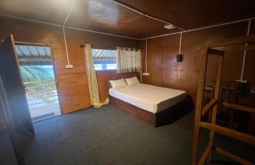 Uppuveli Hotel | Golden Beach Hotel & Restaurant