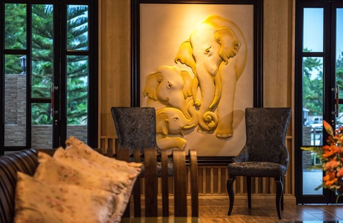 Lat Krabang Hotel | Golden Foyer Suvarnabhumi Airport Hotel