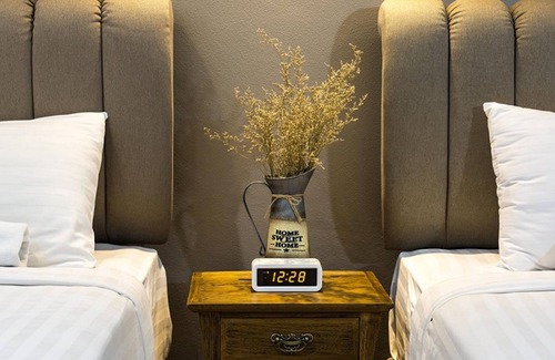 Lat Krabang Hotel | Golden Foyer Suvarnabhumi Airport Hotel