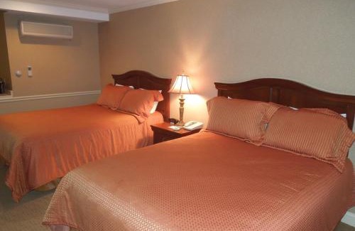 North Conway Hotel | Golden Gables Inn
