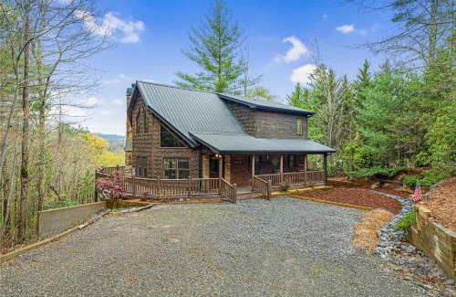 Ridgeline Vistas House | Golden Getaway - Mountain Views, Hot Tub, Outdoor Fire Pit, Cozy Accommodations - Mineral Bluff, GA