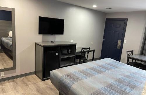 Danbury Hotel | Golden Hill Inn-Danbury