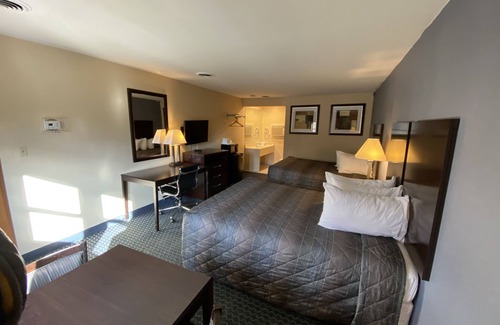Danbury Hotel | Golden Hill Inn Danbury