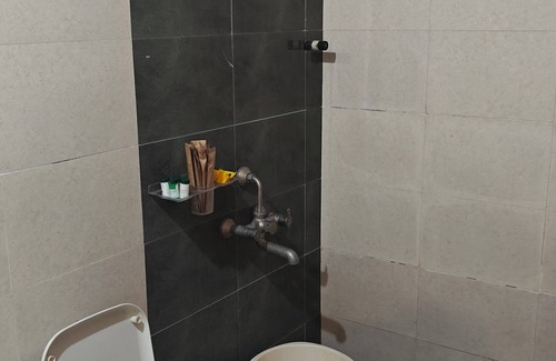 Tarikere Resort | Golden Hill Resort