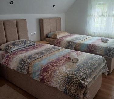 Kolasin House | Golden House