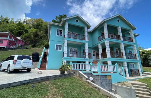 Colonarie Apartment | Golden Palms Apartment - Modern, self-contained single room