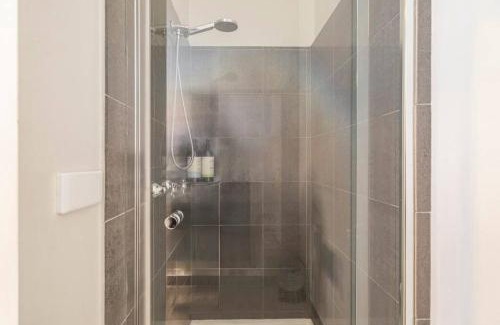 Golden Square Apartment | Golden Retreat